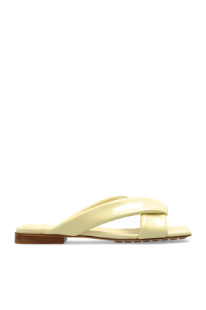 Leather flip-flops