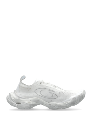 ‘Anatomic Runner’ sports shoes