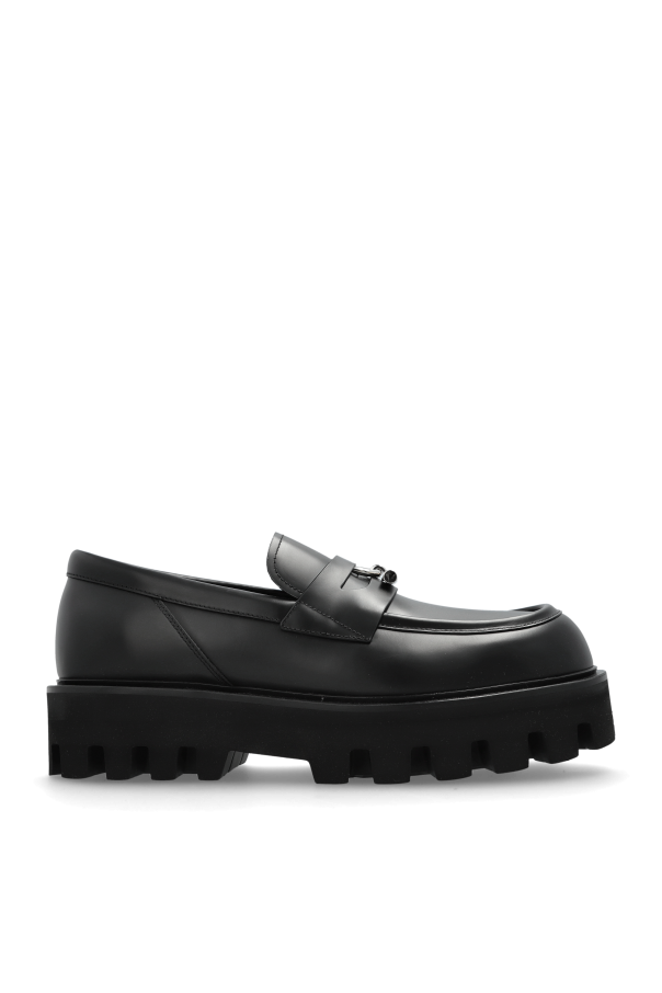 "Loafers"-style shoes on a platform od Alexander McQueen