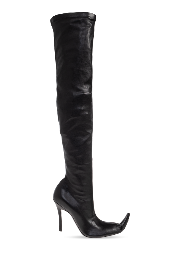 Heeled boots `Poulaine` od Balenciaga