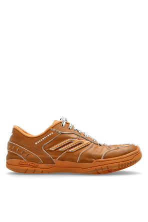 ‘Hamptons’ sports shoes