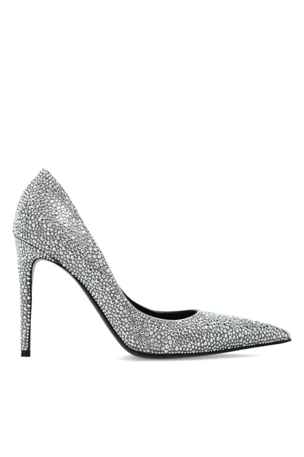 ‘Skull’ heeled shoes od Alexander McQueen