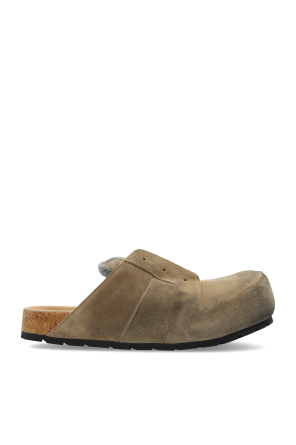 ‘Dumbo’ flip-flops