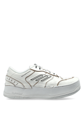 ‘Hamptons’ platform sports shoes