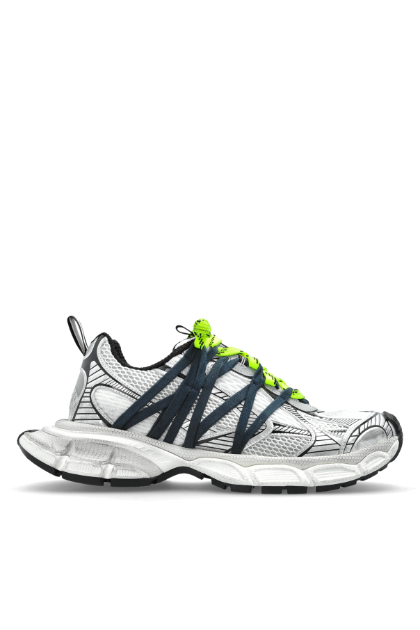 ‘3XL’ sports shoes od Balenciaga
