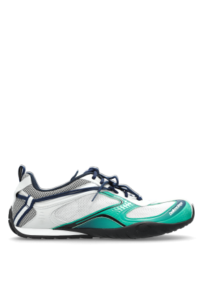 ‘Radar’ sports shoes