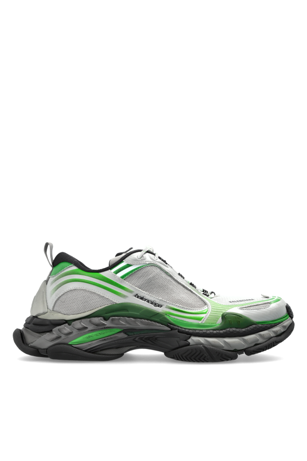 ‘Triple S 2’ sports shoes od Balenciaga