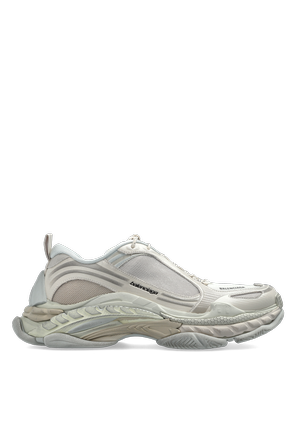 ‘Triple S 2’ sports shoes