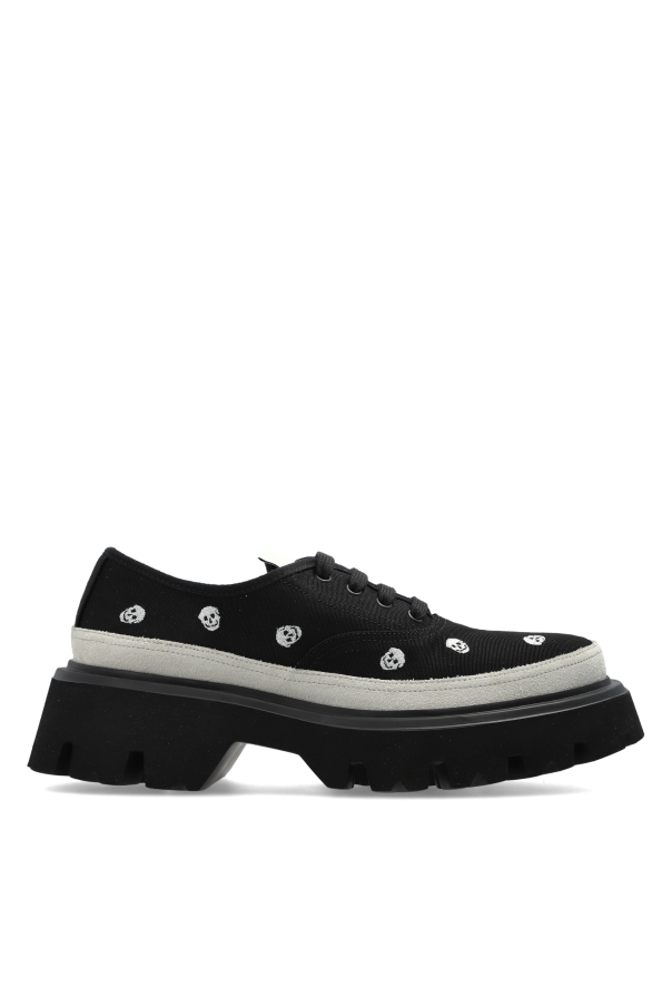 Sports shoes on the 'Ollie' platform od Alexander McQueen