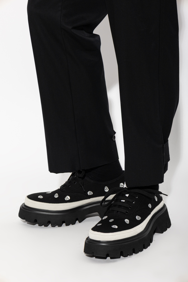 Alexander McQueen Sports shoes on the 'Ollie' platform