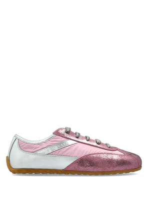 ‘Boxe’ sports shoes