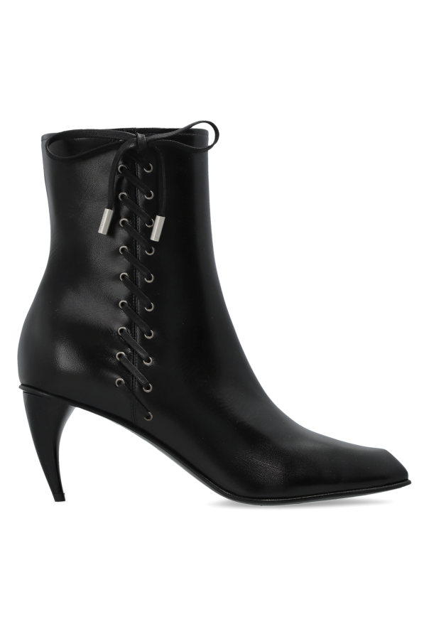 ‘Lexie’ heeled ankle boots od Alexander McQueen