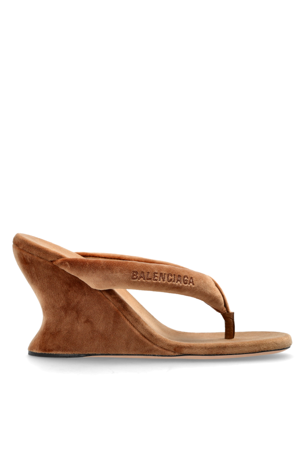 Wedge sandals ‘Gaeta’ od Balenciaga