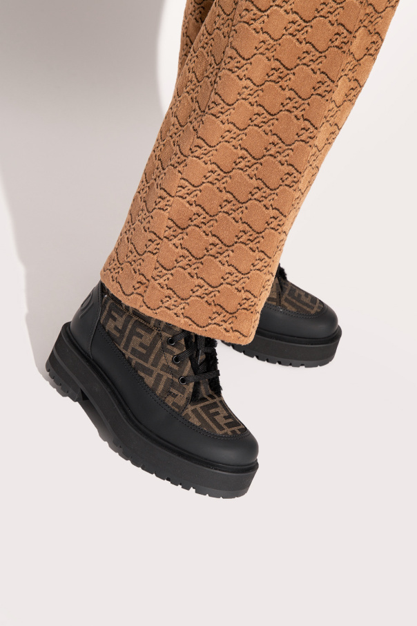 Fendi Snow boots with logo