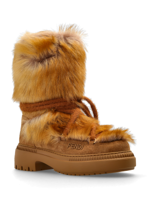 Fendi Snow boots with fur