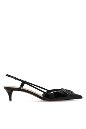 Heeled shoes