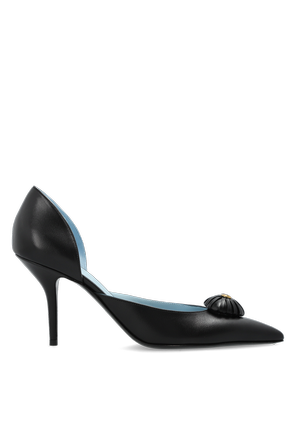 Leather heeled shoes