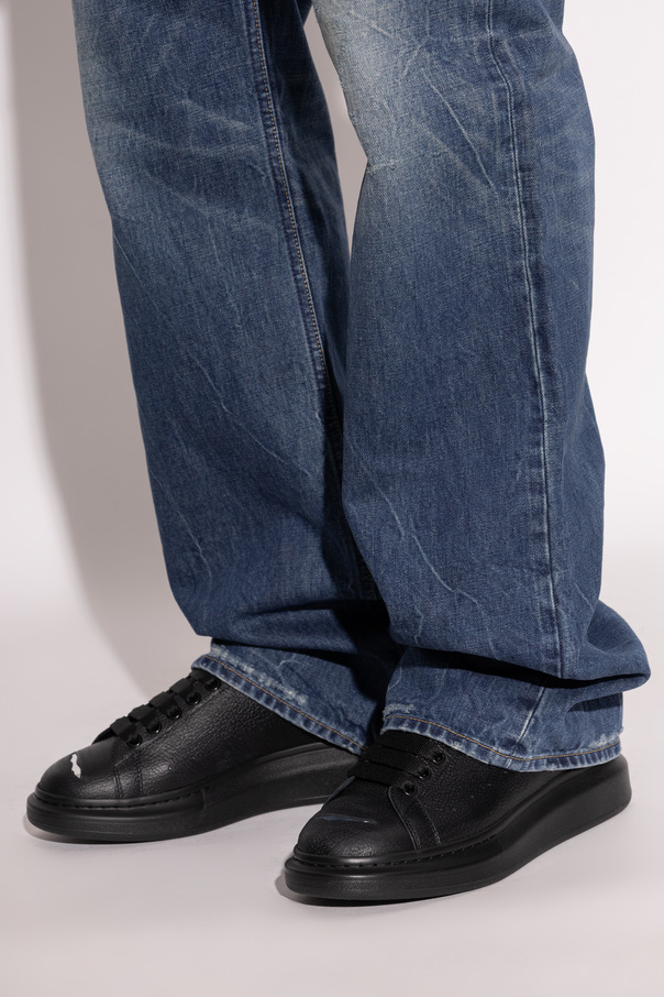 Alexander McQueen Leather sports shoes with logo