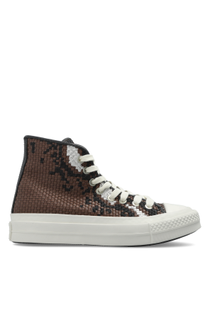 ‘chuck taylor’ sports shoes from the ‘first string’ collection od Converse