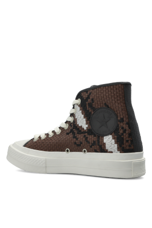 Converse ‘Chuck Taylor’ sports shoes from the ‘First String’ collection