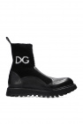 DOLCE & GABBANA SZPILKI ZE WZOREM W CĘTKI Boots with logo