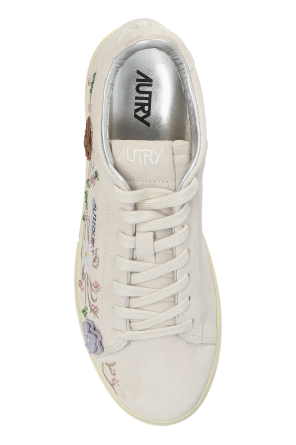 Autry Dallas Low sports shoes