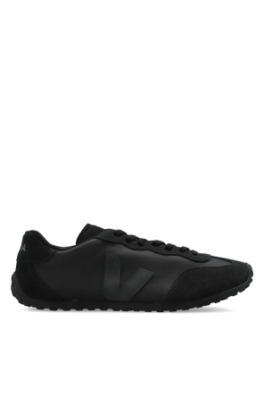 ‘GT NYLON’ sports shoes