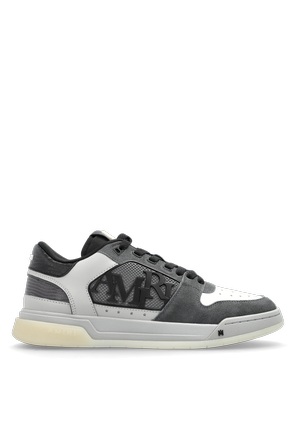 ‘Classic Low’ sports shoes