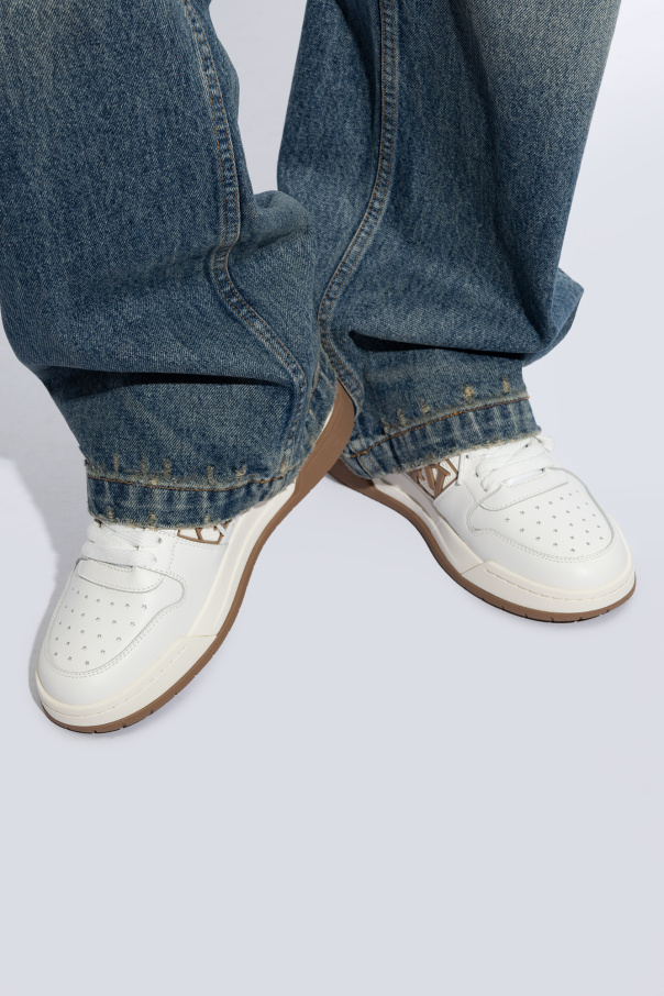 Amiri ‘Classic Low Top’ sneakers