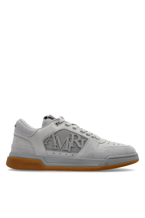 ‘Classic Low’ sports shoes