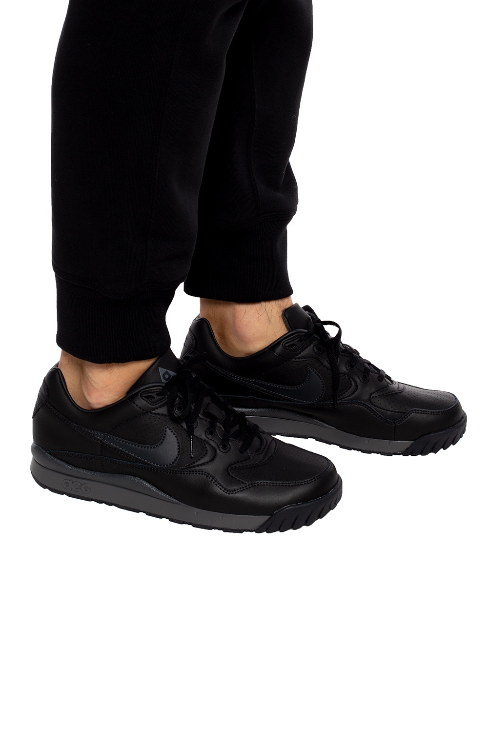 nike acg wildwood black