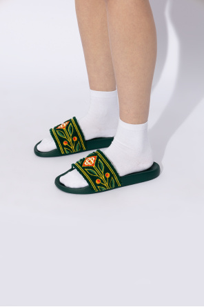 Embroidered slides od Casablanca