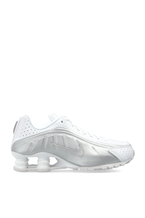 Shox R4 sports shoes od Nike
