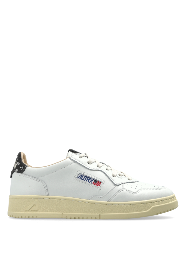 ‘Medalist’ sports shoes od Autry