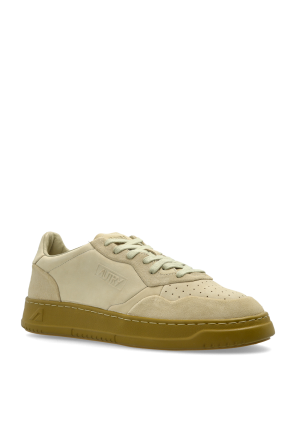 Autry Sport shoes "MEDALIST LOW"