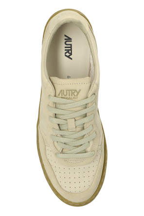 Autry Sport shoes "MEDALIST LOW"