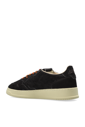 Autry Sports shoes "MEDALIST LOW"