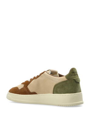 Autry Medalist Low sports shoes