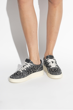 ‘medalist’ sports shoes od Autry