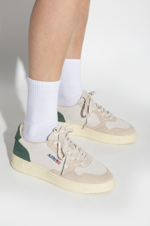 Autry Sports shoes "Medalist Low"
