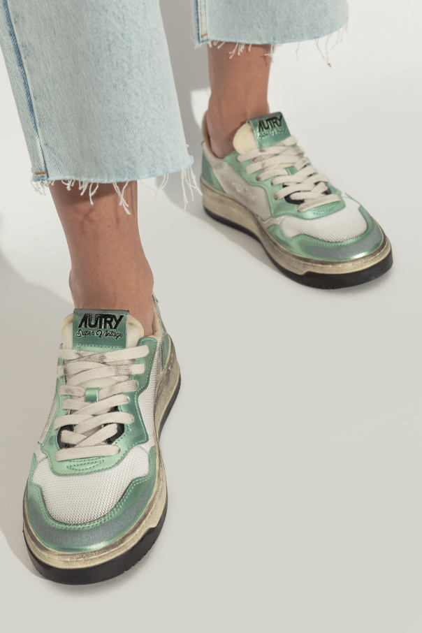 Autry Sneakers Supvint Low