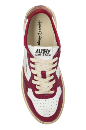 Autry Sports Shoes Supvin Low