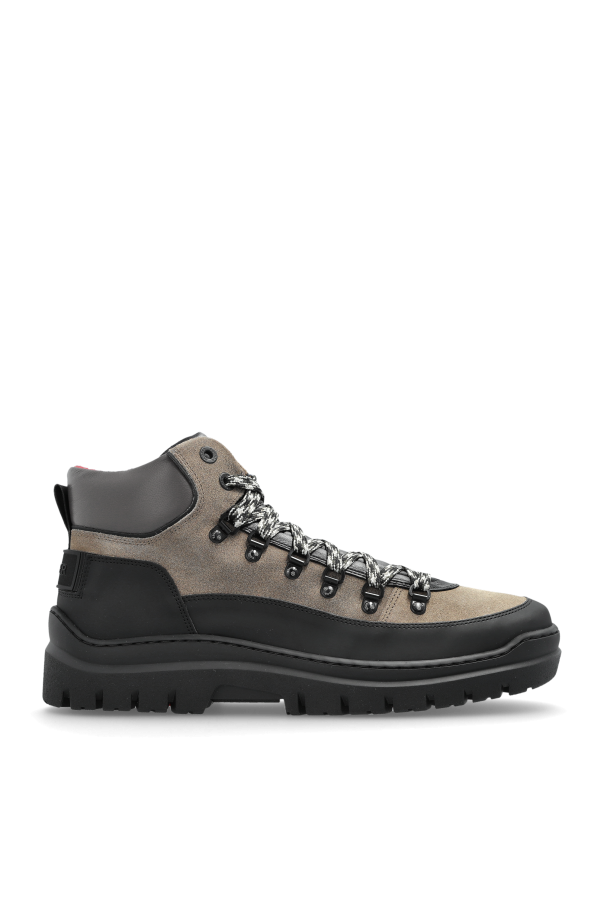 Snow boots with retractable spikes od BOGNER