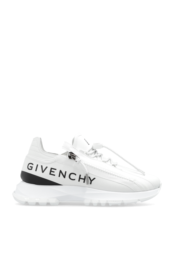 ‘Spectre Runner’ sneakers od Givenchy