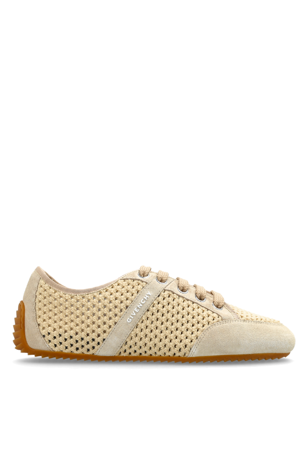 Sports shoes with logo od Givenchy