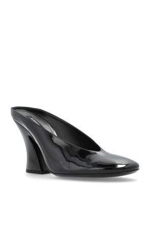 Givenchy Lakierowane klapki na obcasie