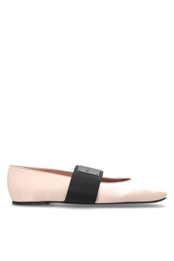 ‘Tonal’ ballet flats od Givenchy