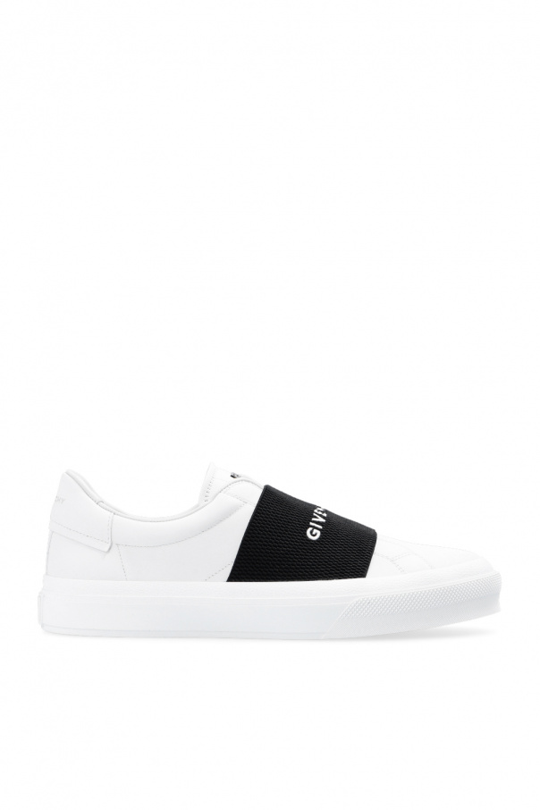 ‘New City’ sneakers od Slide givenchy