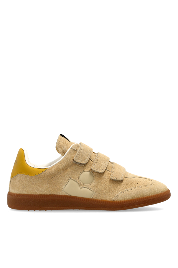 Suede sports shoes 