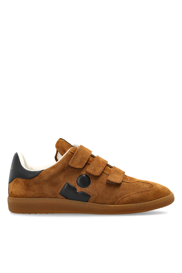 Suede sports shoes 